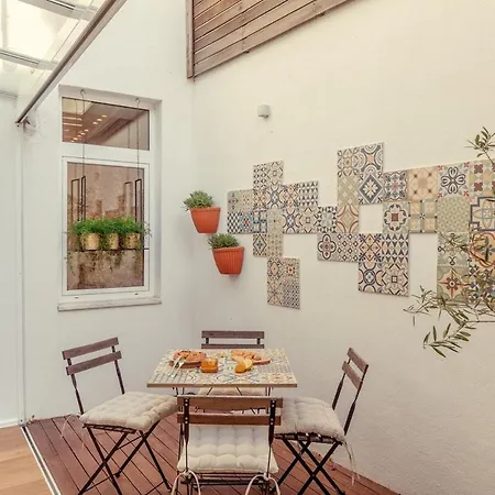 Skylight - Estrela ליסבון